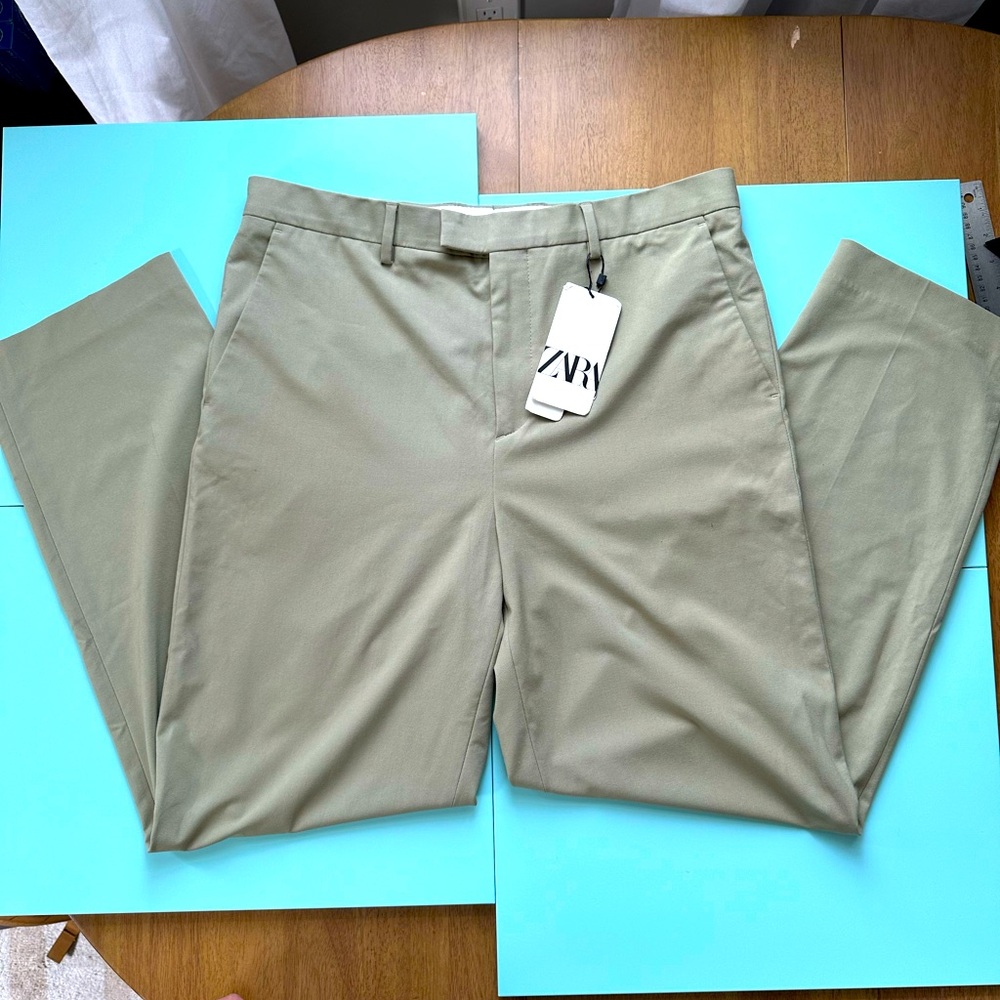 Zara Light Green Dress Pants NWT – Tagged 32 (Measures 35x30)